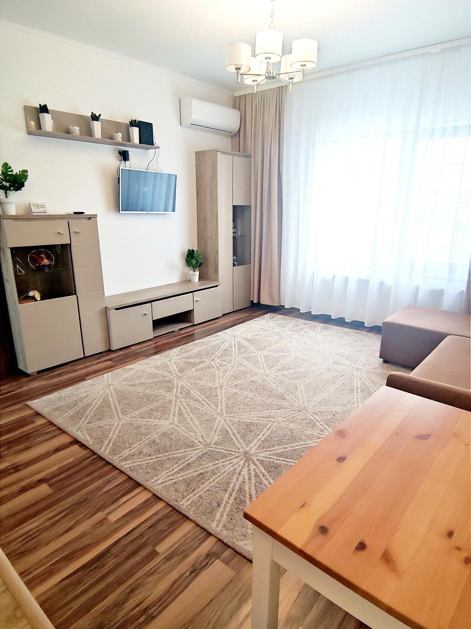Charming Apartment In Villa 雅西 外观 照片